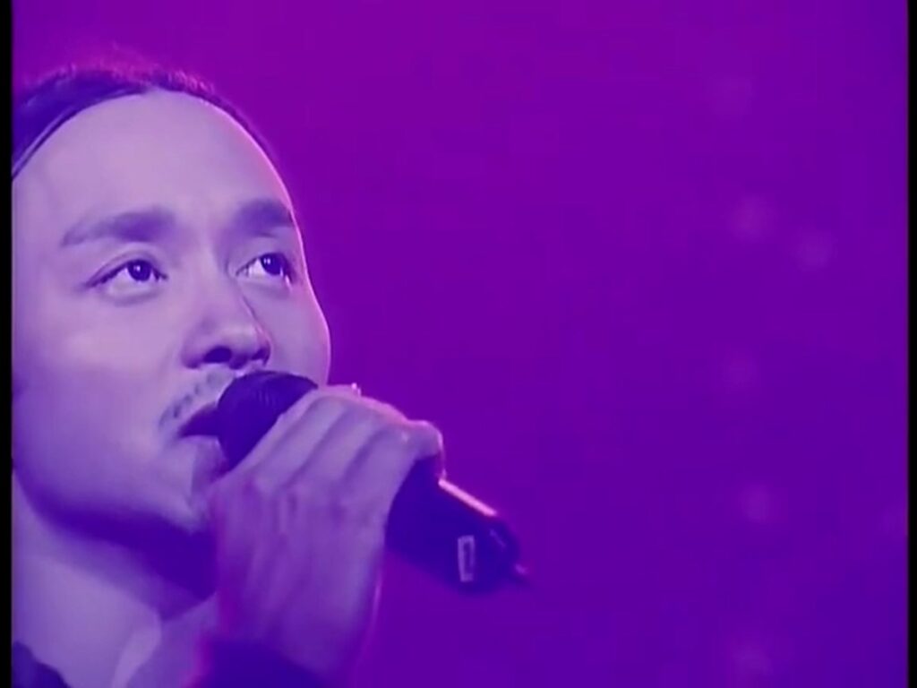 张国荣 – 2000 热·情 香港红馆演唱会 Leslie Cheung Passion Tour《704M》插图 张国荣 – 2000 热·情 香港红馆演唱会 Leslie Cheung Passion Tour《704M》插图