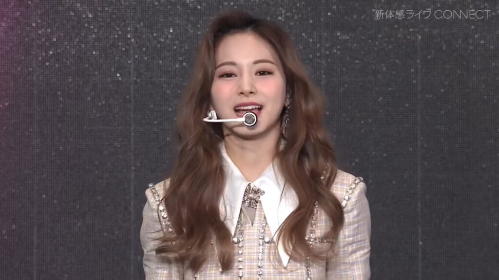 TWICE - 2021 日本新体感线上演唱会《1.17G》 6 TWICE 2021 日本新体感线上演唱会《1.17G》5