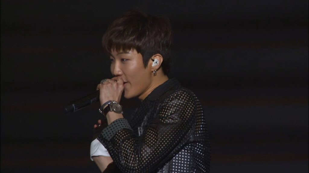 YG家族 - 2014 World Tour POWER in Japan 世界巡回日本演唱会《3.24G》 3 YG家族 2014 World Tour POWER in Japan 世界巡回日本演唱会《3.24G》3