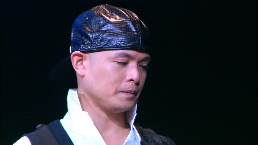 侧田 – 2011 Around The World Tour《3.8G》插图3 侧田 – 2011 Around The World Tour《3.8G》插图3