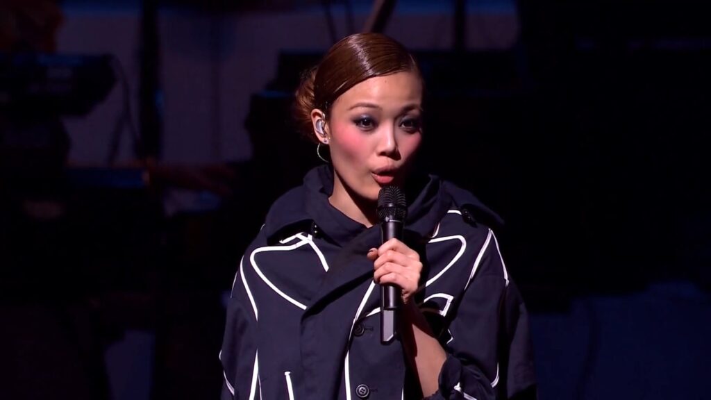 容祖儿 - 2009 黄金十年 演唱会 Perfect 10《1.55G》 2 容祖儿 2009 黄金十年 演唱会 Perfect 10《1.55G》 2