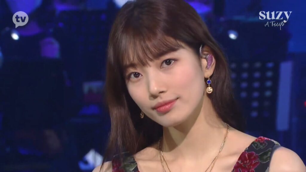 裴秀智 2021 出道十周年 Suzy A Tempo 线上演唱会《2.2G》 5