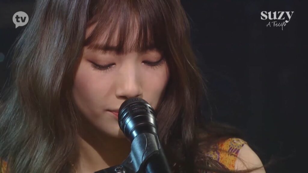 裴秀智 2021 出道十周年 Suzy A Tempo 线上演唱会《2.2G》 8