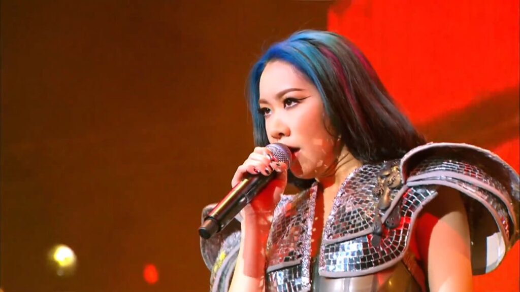 吴雨霏 - 2011 香港震撼红馆演唱会 KARY ON LIVE《1.86G》 2 吴雨霏 2011 香港震撼红馆演唱会 KARY ON LIVE《1.86G》 2