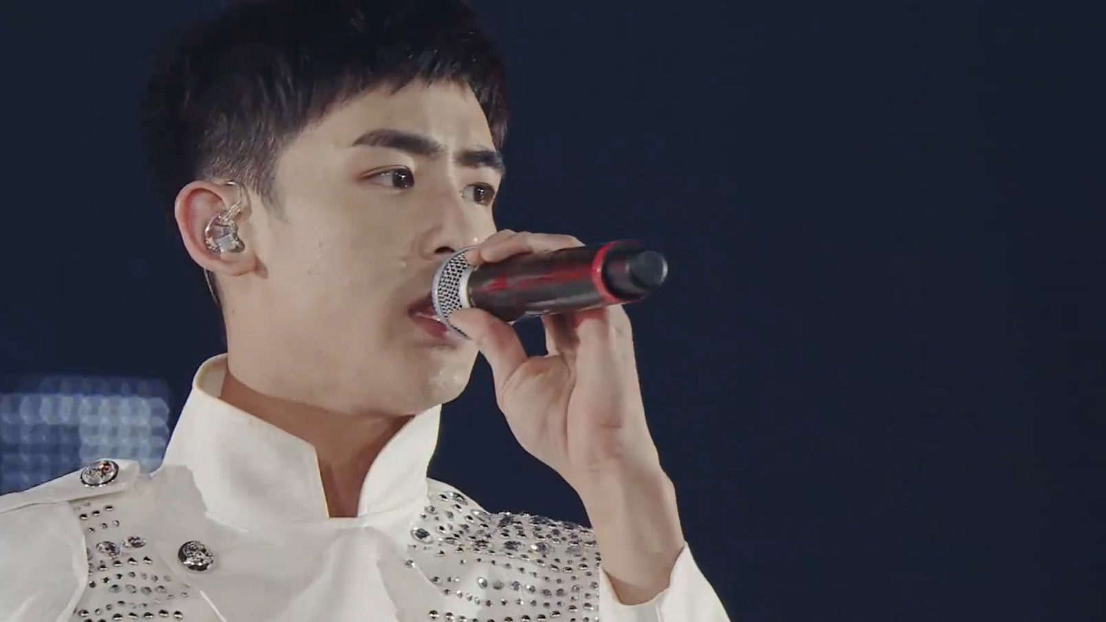2PM – 2013 LEGEND OF 2PM IN TOKYO DOME 东京巨蛋演唱会《4G》插图4 2PM – 2013 LEGEND OF 2PM IN TOKYO DOME 东京巨蛋演唱会《4G》插图4