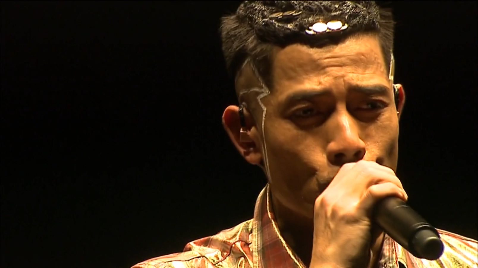 郭富城 – 2007 舞林正传演唱会《3.3G》插图3 郭富城 – 2007 舞林正传演唱会《3.3G》插图3