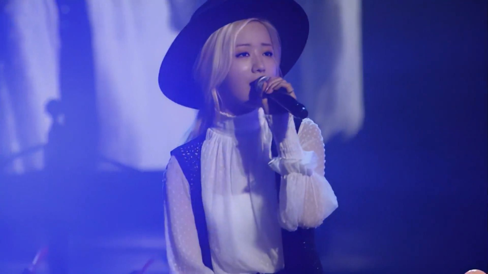 Apink 2015PINKISLANDyanchanghui 9