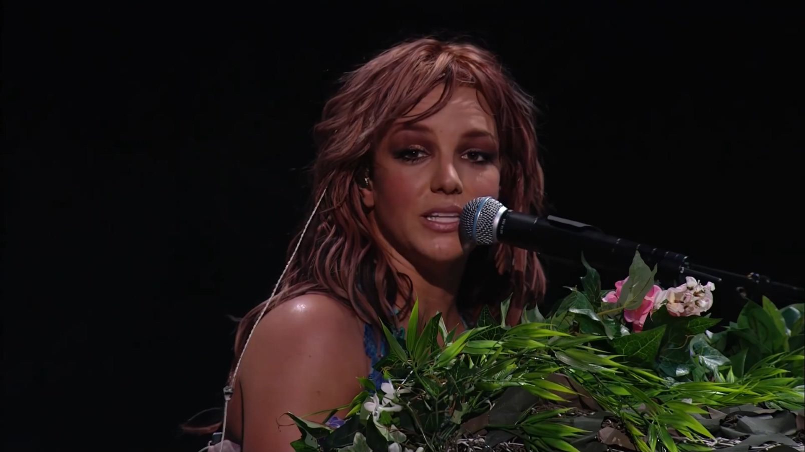 BritneySpearsTheOnyxHotelTour 4