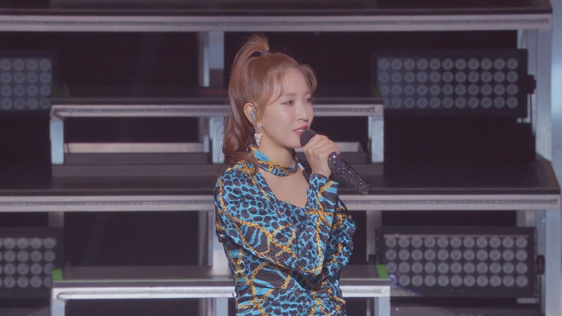 宝儿 - 2019 BoA Live tour mood 演唱会《2.14G》 8 baoer 2019 BoA yanchanghui 8