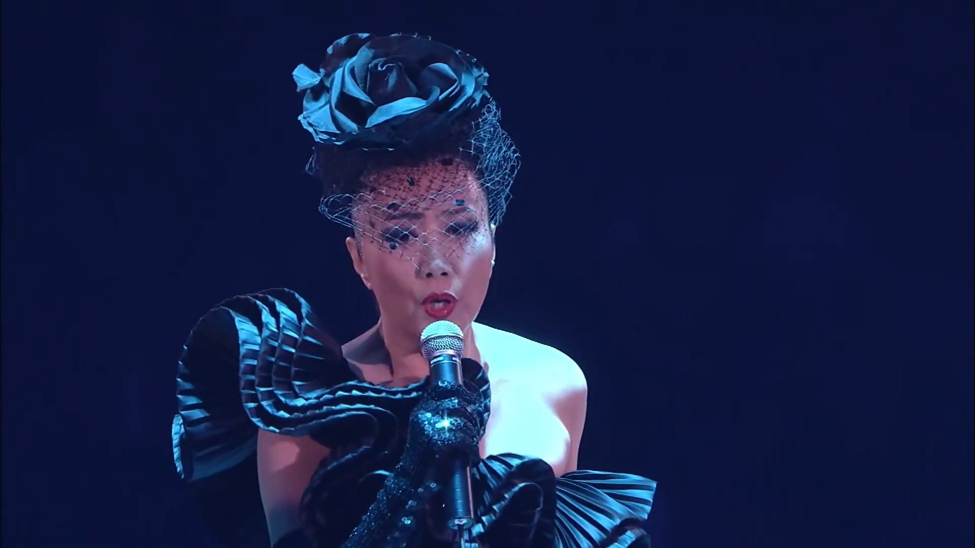 qunxing 2010 jinquyulezhenjingdianyanchanghui 7