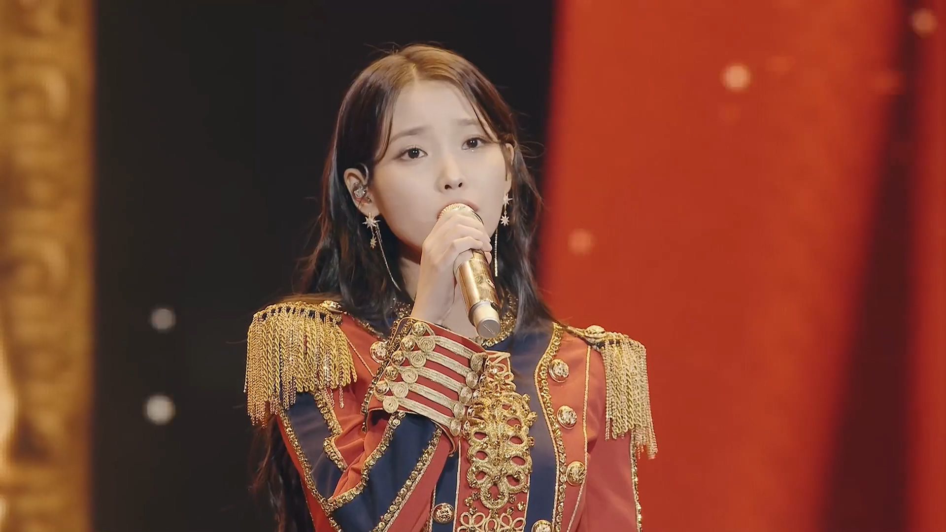 李知恩 2022 IU Concert The Golden Hour 首尔演唱会 3