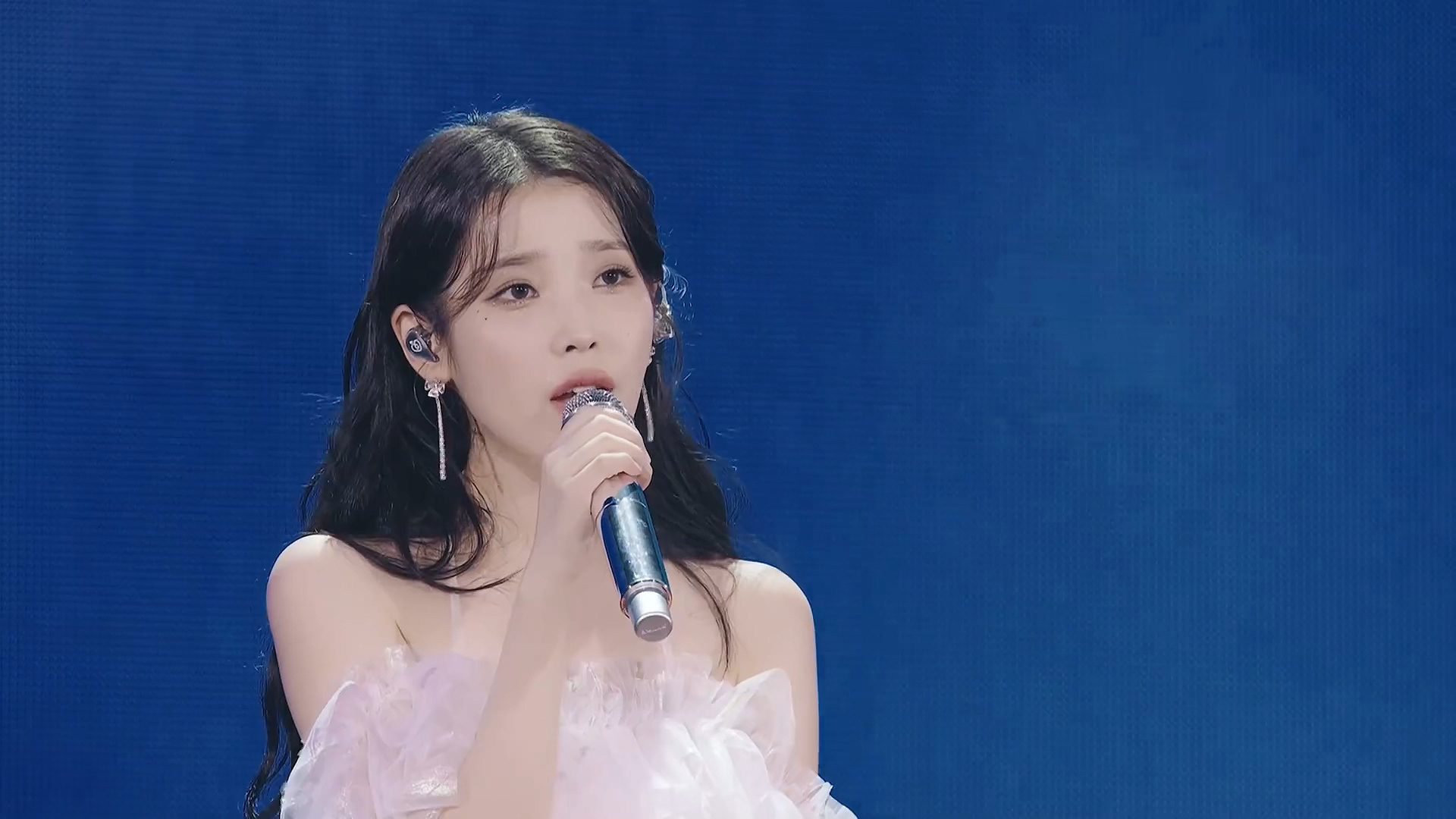 李知恩 2022 IU Concert The Golden Hour 首尔演唱会 5