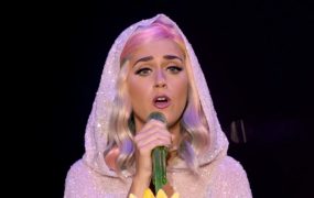 Katy Perry – 2015 凯蒂 佩里 棱镜 世界巡回演唱会《2.31G》