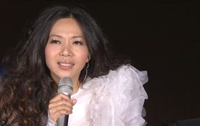 万芳 – 2010 你所不知道的那些夜晚 台北演唱会《3.4G》
