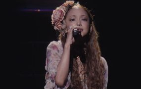 安室奈美惠 – 2010 PAST FUTURE 巡回演唱会《2.43G》