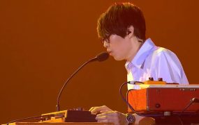 方大同 – 2009 香港演唱会 Timeless《1.69G》