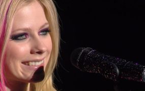 艾薇儿 – 2008 Avril Lavigne 美丽坏东西 世界巡回 多伦多演唱会《1.5G》