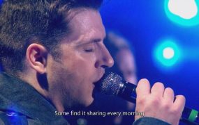 西城男孩 – 2010 爱就在这里 Westlife 伦敦演唱会《2.1G》