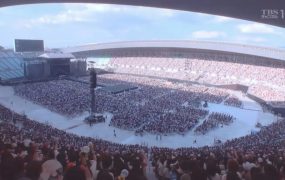 防弹少年团 – 2019 日本大阪演唱会《1.8G》